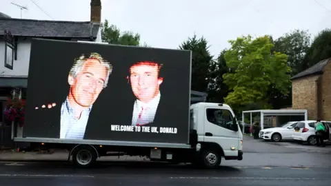 Several Arrests Made Following Trump and Jeffrey Epstein Pictures Displayed on Royal Castle